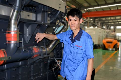 平凡之舉亦英雄 ——記華全動(dòng)力技術(shù)員宋春龍、司機(jī)臧其勇