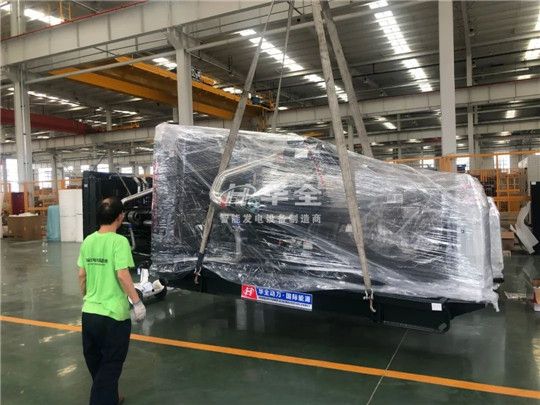 天霸動霸tua！實(shí)力超凡的華全800千瓦發(fā)電機(jī)組發(fā)貨！