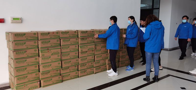 清明假期，華全集團員工領取福利